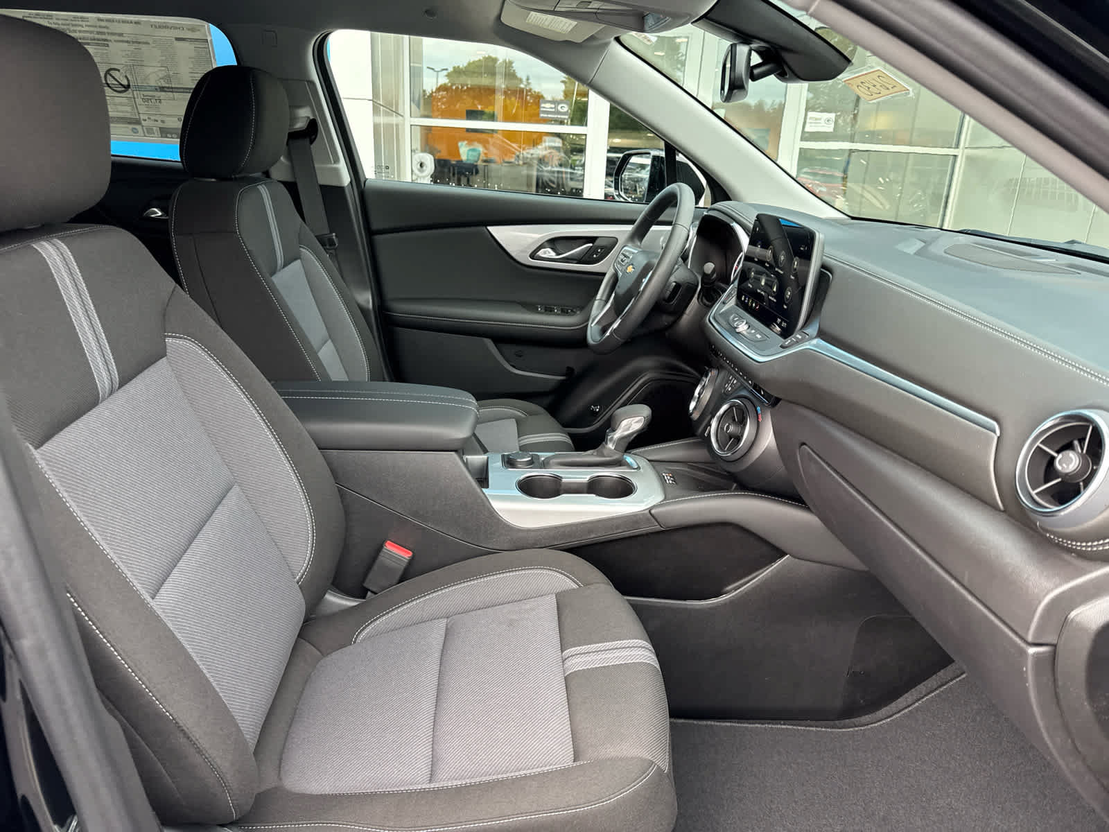 New 2026 Chevrolet Blazer LT w/ Convenience Package AWD/4WD image 4