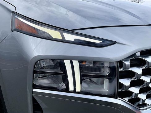 Used 2022 Hyundai Santa Fe SEL w/ Convenience Package image 26