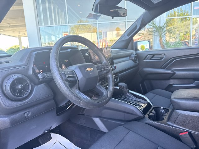 Used 2025 Chevrolet Colorado W/T RWD image 31
