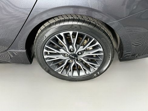 Used 2023 Kia Forte GT-Line FWD image 11