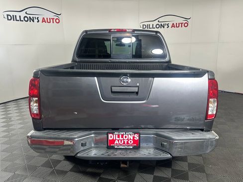 Used 2017 Nissan Frontier SV AWD/4WD image 5