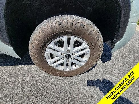 Used 2024 Toyota Tundra SR5 w/ SR5 Premium Package AWD/4WD image 18