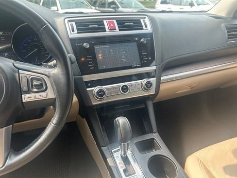 Used 2016 Subaru Outback 2.5i Limited AWD/4WD image 15