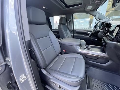 Used 2026 Chevrolet Silverado 2500 LTZ w/ LTZ Premium Package AWD/4WD image 28