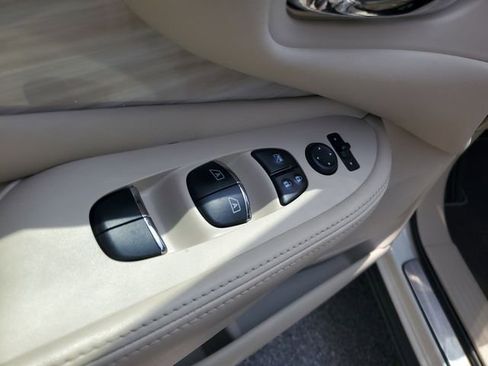 Used 2018 Nissan Murano Platinum w/ Cargo Package FWD image 30