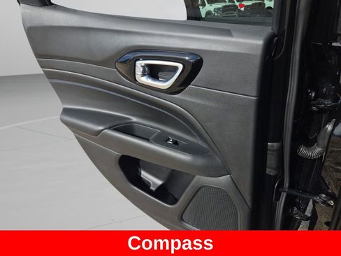 New 2026 Jeep Compass Latitude AWD/4WD image 17