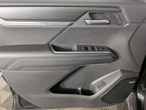 Certified 2025 GMC Acadia Elevation image 16