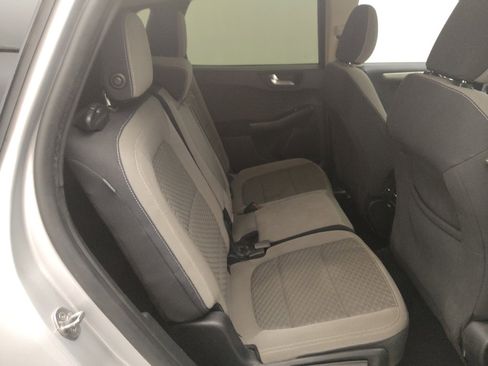 Used 2020 Ford Escape SE FWD image 19