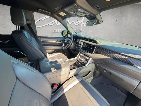 Used 2024 GMC Yukon XL Denali image 27