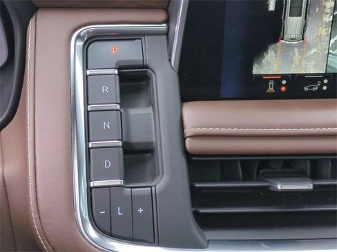 Certified 2023 Chevrolet Tahoe High Country w/ Advanced Technology Package image 16