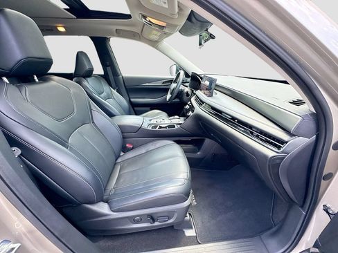 Certified 2023 INFINITI QX60 Luxe w/ Cargo Package FWD image 30