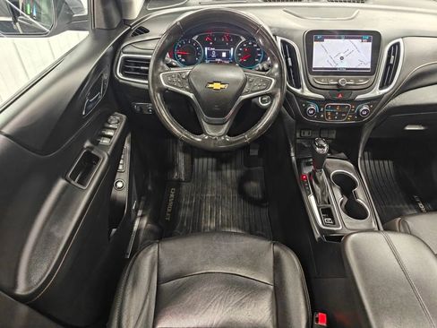 Used 2018 Chevrolet Equinox Premier image 4