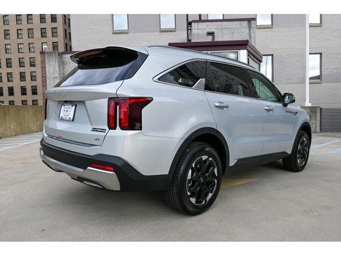 New 2026 Kia Sorento S image 7