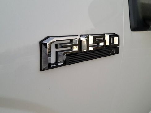 Used 2018 Ford F150 XL w/ Equipment Group 101A Mid image 16