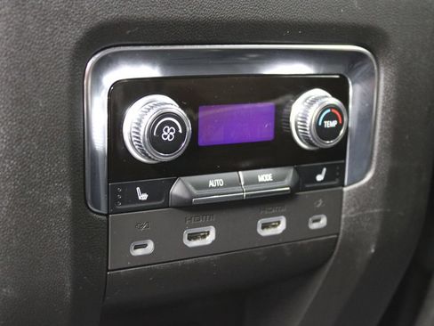 Used 2023 GMC Yukon Denali Ultimate AWD/4WD image 18