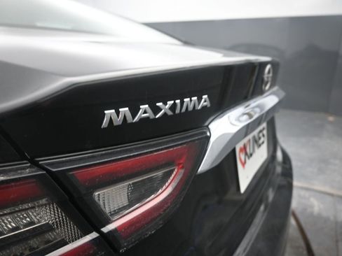 Used 2023 Nissan Maxima SL image 17