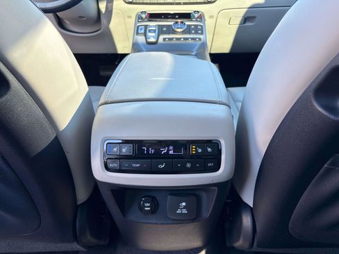 Certified 2023 Hyundai Palisade Calligraphy w/ Cargo Package image 8