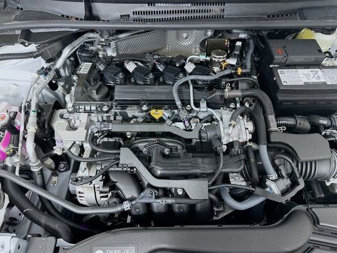 Used 2026 Toyota Corolla LE image 32