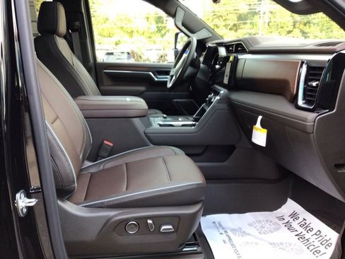 New 2026 GMC Sierra 2500 Denali w/ Denali Reserve Package image 16