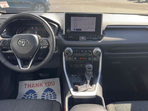 Used 2024 Toyota RAV4 XLE w/ Convenience Package image 10
