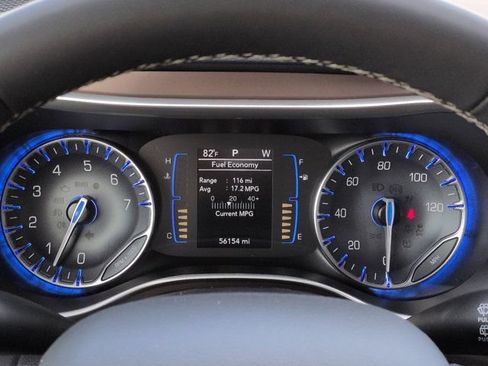 Used 2023 Chrysler Voyager LX FWD image 25