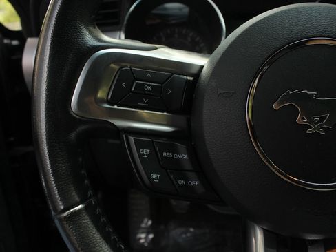 Used 2016 Ford Mustang GT RWD image 24