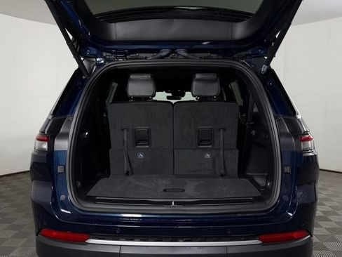 New 2026 Jeep Grand Cherokee L Limited AWD/4WD image 9