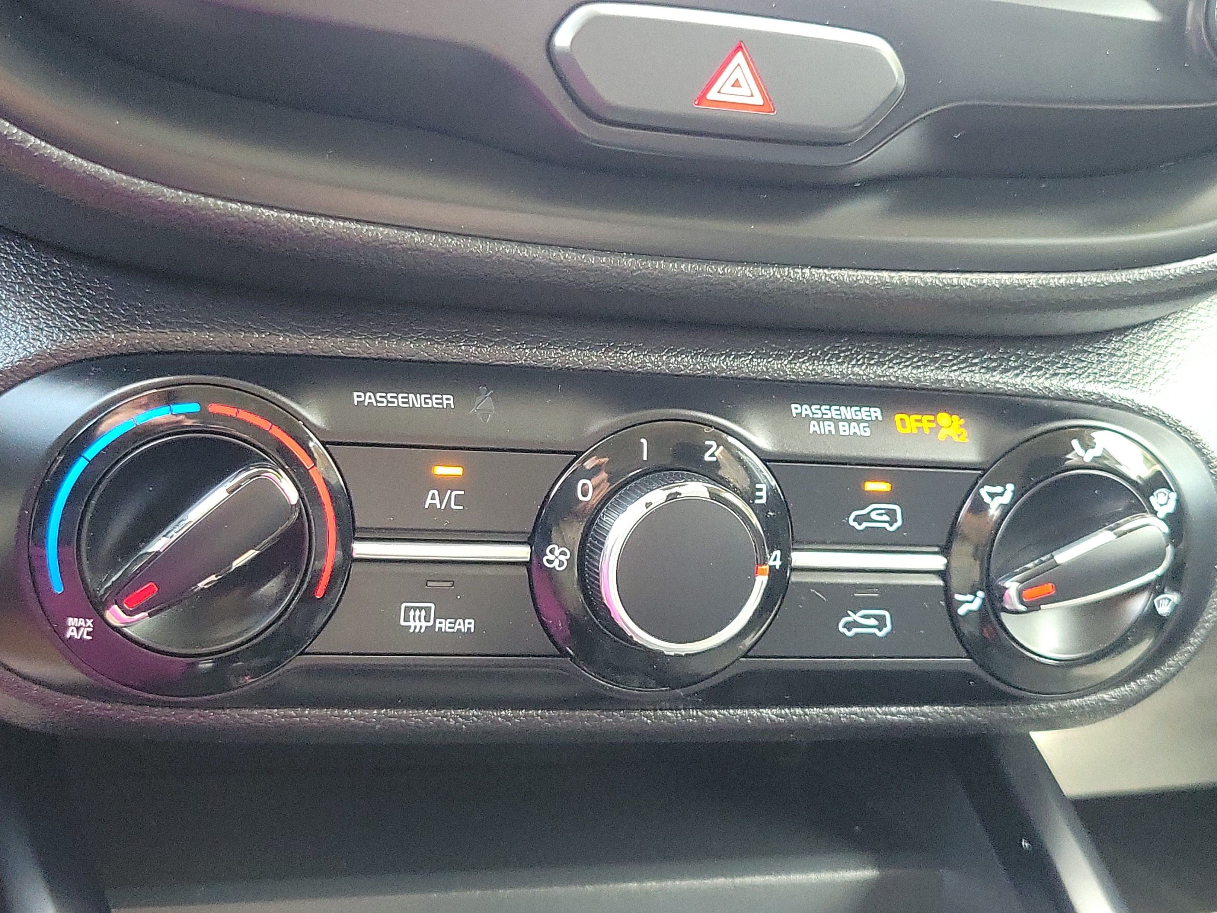 Used 2020 Kia Soul X-Line FWD image 21