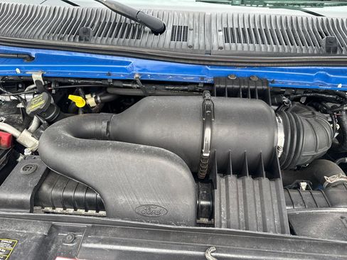 Used 2014 Ford E-350 and Econoline 350 XLT image 17