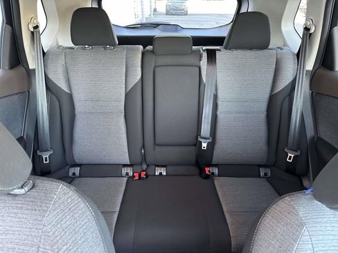 Used 2023 Nissan Rogue SV AWD/4WD image 15