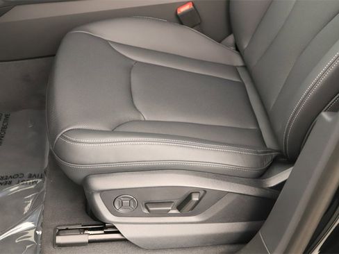 New 2026 Audi Q8 Premium Plus image 25