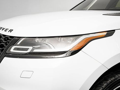 Used 2023 Land Rover Range Rover Velar R-Dynamic S image 16