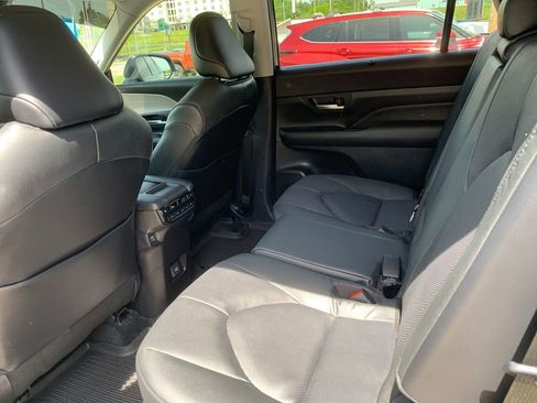 Used 2025 Toyota Grand Highlander AWD Hybrid image 14