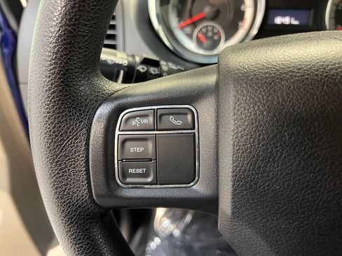Used 2018 Dodge Grand Caravan SE w/ UConnect Hands-Free Group FWD image 20