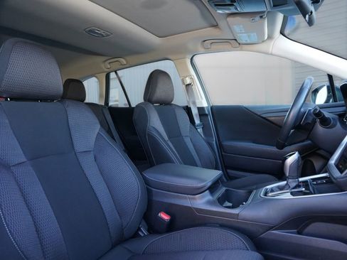 Used 2023 Subaru Outback Premium image 18