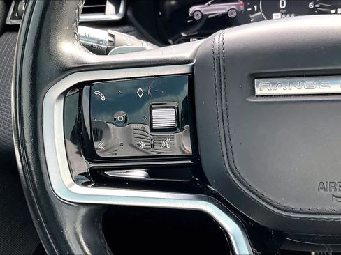 Used 2021 Land Rover Range Rover Velar R-Dynamic S image 16