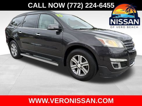 Used 2015 Chevrolet Traverse LT image 1