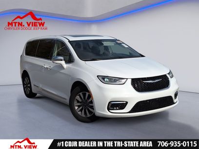 Used 2022 Chrysler Pacifica Limited