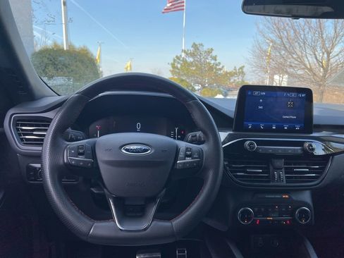 Used 2024 Ford Escape ST-Line image 25