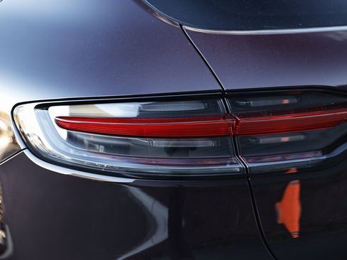 New 2026 Porsche Macan image 14