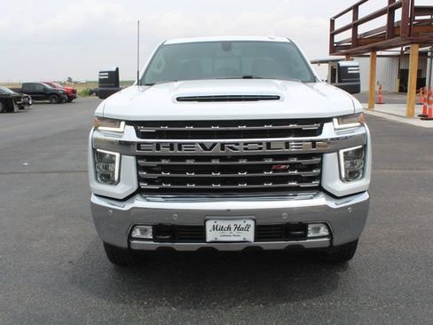 Used 2022 Chevrolet Silverado 2500 LTZ w/ LTZ Convenience Package AWD/4WD image 11