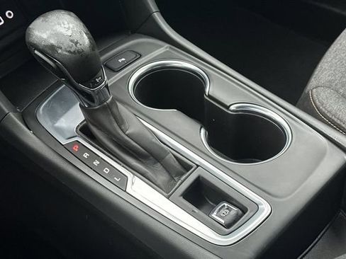 Used 2022 Chevrolet Equinox LT image 18