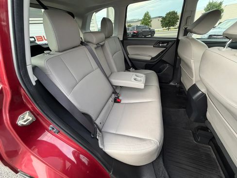 Used 2017 Subaru Forester 2.5i Limited AWD/4WD image 32