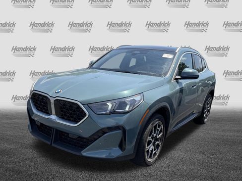 Used 2025 BMW X2 xDrive28i AWD/4WD image 6
