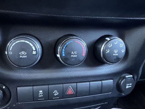 Used 2016 Jeep Wrangler Unlimited Sport w/ Quick Order Package 24S image 26