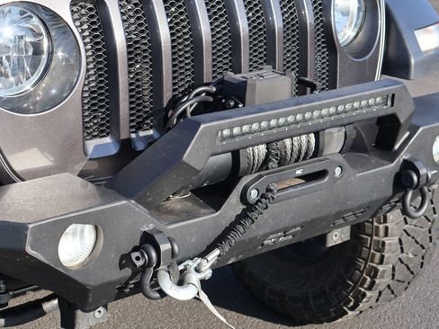 Used 2019 Jeep Wrangler Sport AWD/4WD image 15