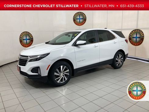 Used 2023 Chevrolet Equinox LT AWD/4WD image 1