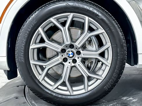 Used 2026 BMW X7 xDrive40i image 27