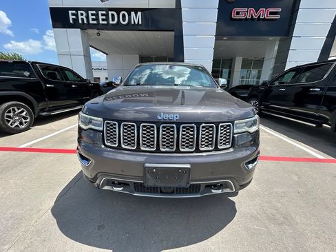 Used 2018 Jeep Grand Cherokee Overland RWD image 5