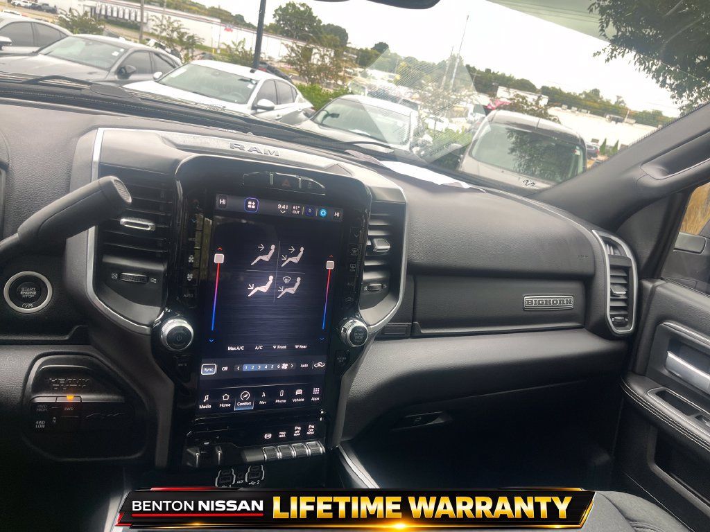 Used 2024 RAM 2500 Big Horn w/ Sport Appearance Package AWD/4WD image 18